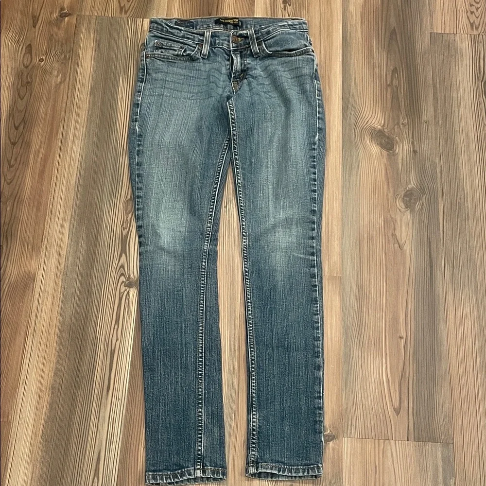 Levi's Women's Too Superlow 524 Jeans - Picture 1 of 6